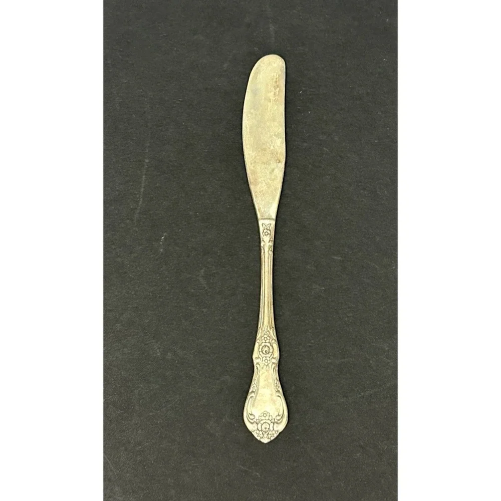 Vintage Butter Knife Spreader Silver Plate Floral Motif 6